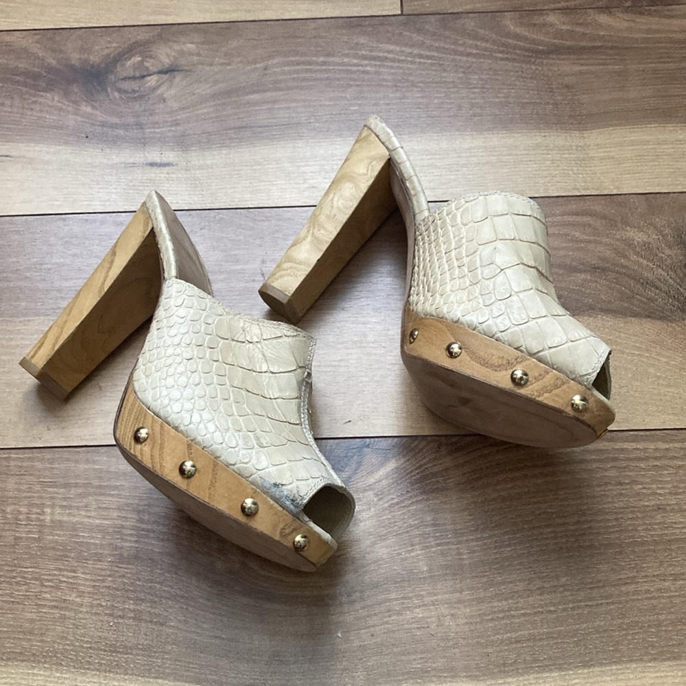 Stuart Weitzman Platform Heels